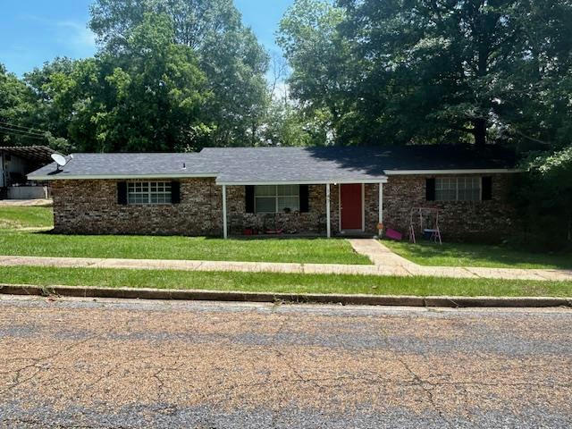 147 SECOND ST, GLOSTER, MS 39638, photo 1 of 17